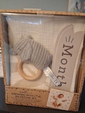 Dreamgrove Growing With Love Milestone Set – Cream
